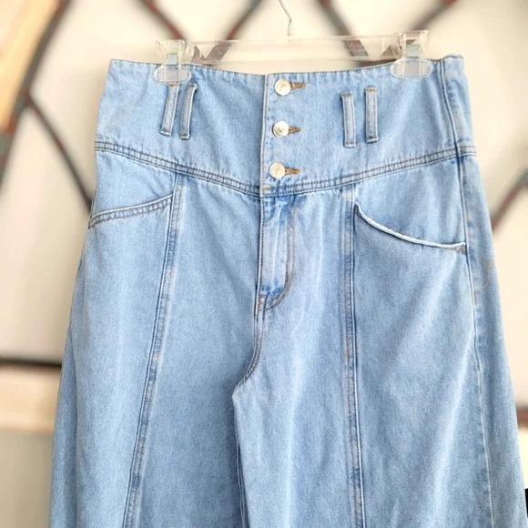 Forever 21 Super High Waisted Baggy Wide Leg Lightwash Denim Jeans Sz 28 - Picture 2 of 3